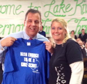 April 24, 2014: Christie receives "Man Enough To Be A Girl Scout" t-shirt at Brick Township Town Hall